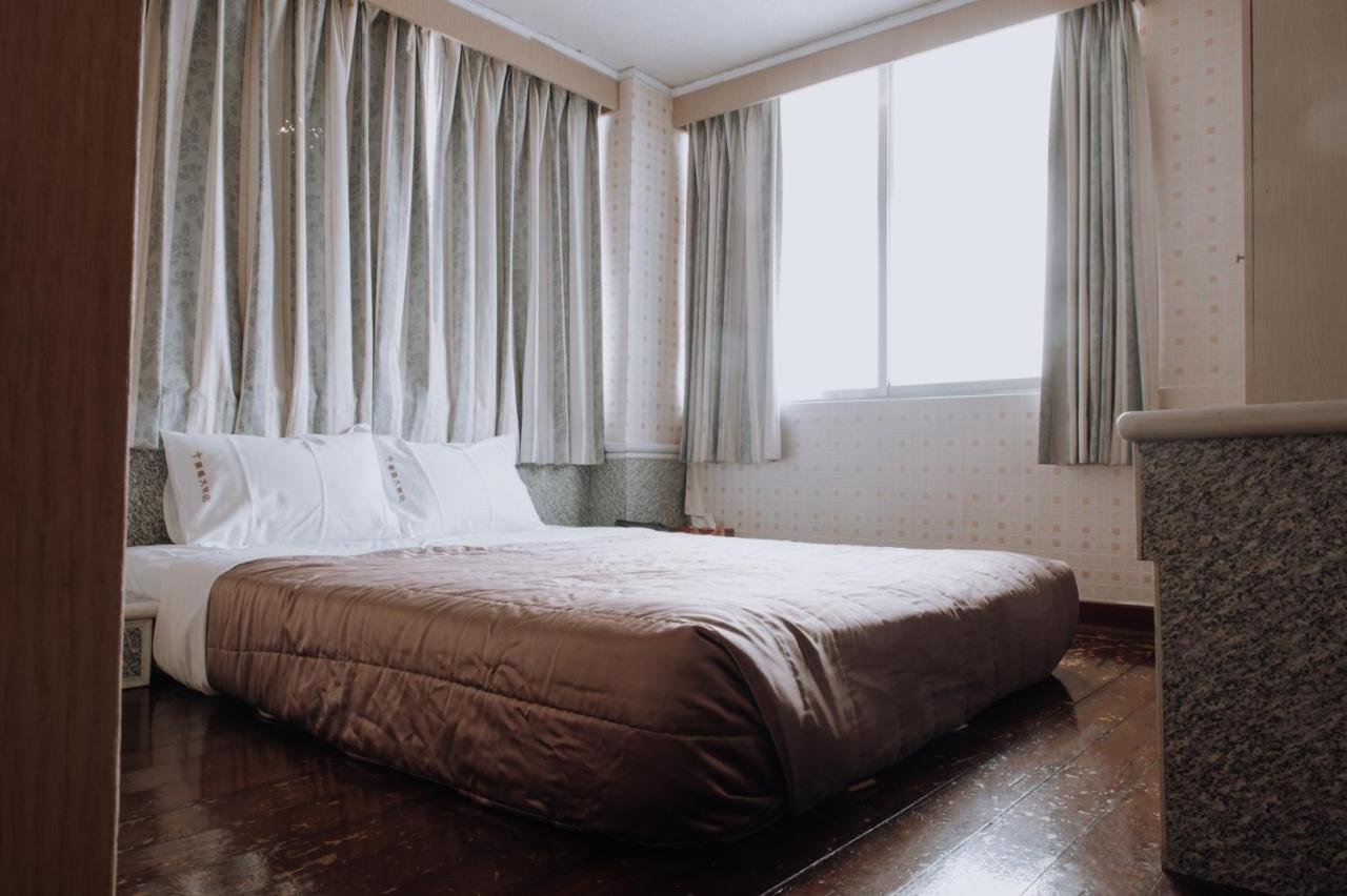 Tong Hsin Hotel Pingtung Εξωτερικό φωτογραφία