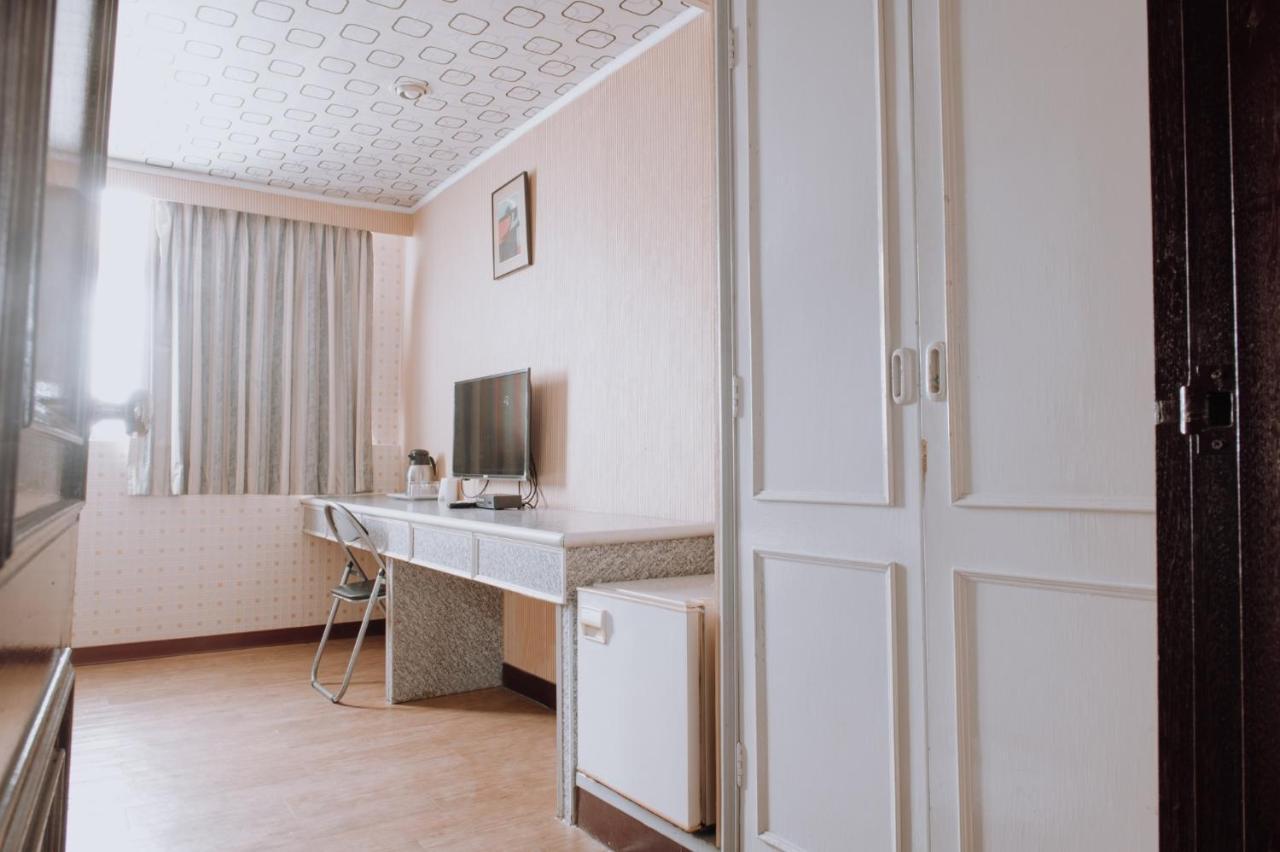 Tong Hsin Hotel Pingtung Εξωτερικό φωτογραφία