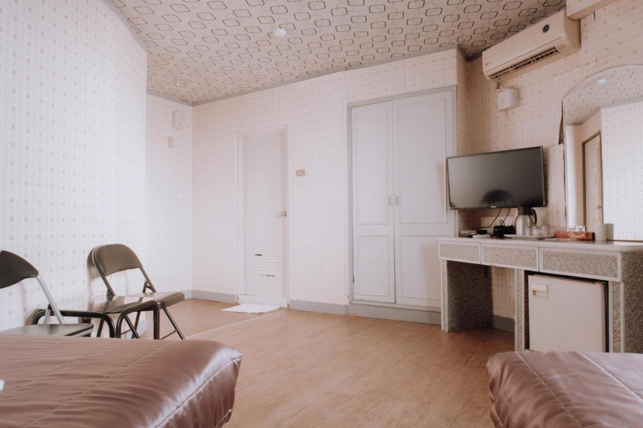 Tong Hsin Hotel Pingtung Εξωτερικό φωτογραφία