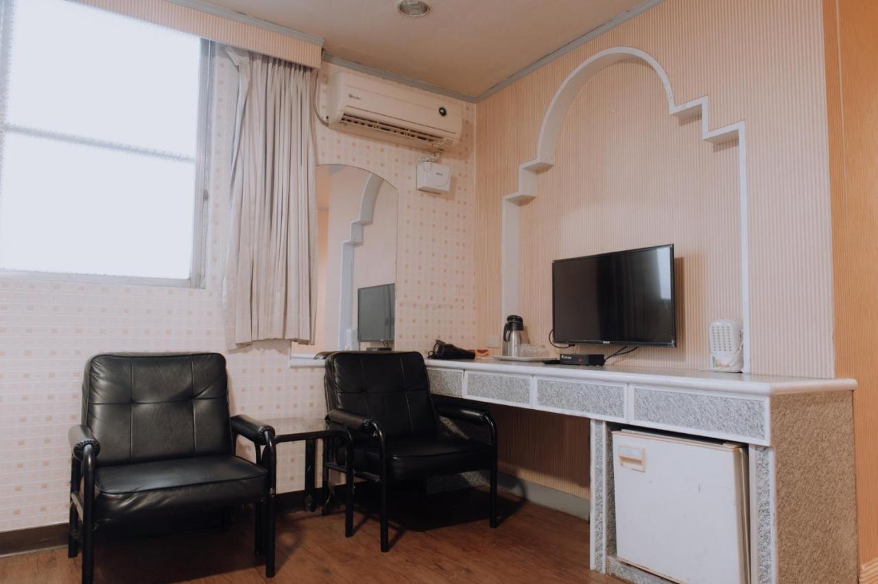 Tong Hsin Hotel Pingtung Εξωτερικό φωτογραφία